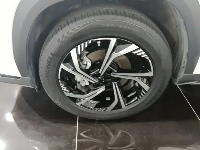 Geely Boyue — Фото автомобиля 22