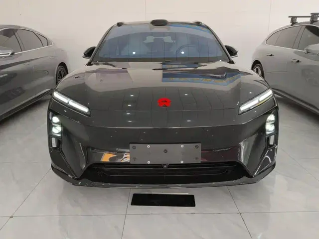 Nio ET5 Touring — Фото автомобиля 2