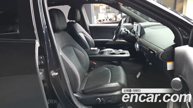 Genesis GV60 — Фото автомобиля 17