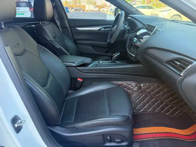 Cadillac CT5 — Фото автомобиля 6