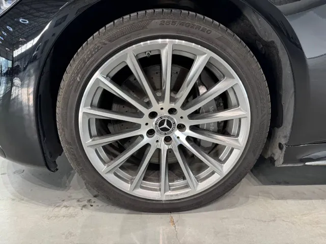 Mercedes-Benz S-Class — Фото автомобиля 10