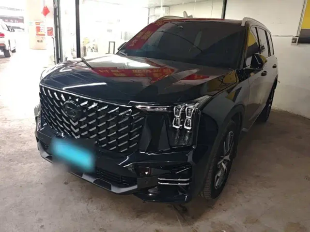 Фотография автомобиля — GAC Trumpchi GS8