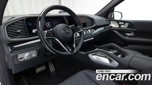 Mercedes-Benz GLS-Class — Фото автомобиля 13