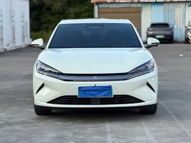 BYD Qin L — Фото автомобиля 2