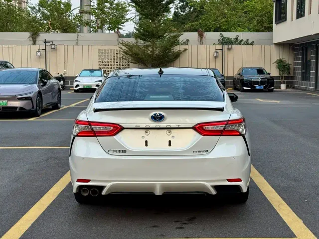 Toyota Camry — Фото автомобиля 8