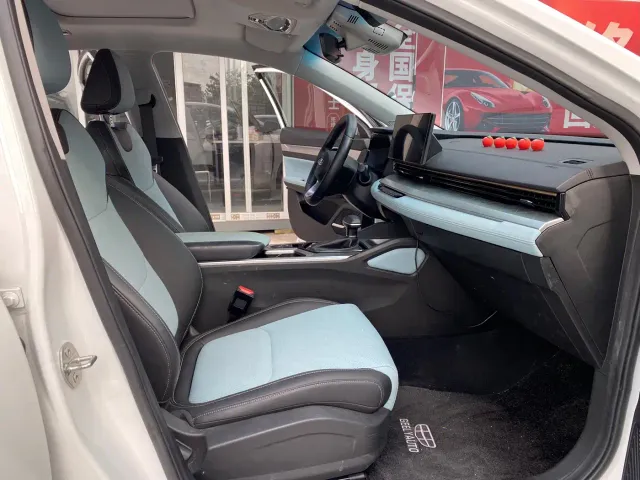 Geely Emgrand L — Фото автомобиля 10