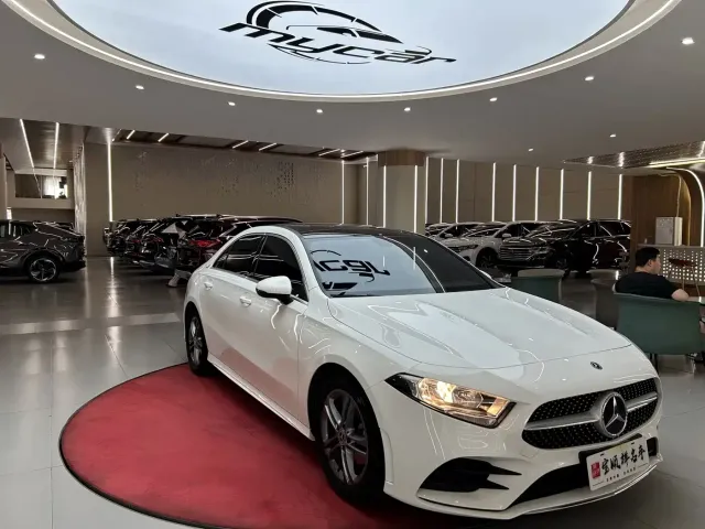 Mercedes-Benz A-Class — Фото автомобиля 3