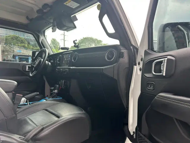 Jeep Wrangler 4xe — Фото автомобиля 7