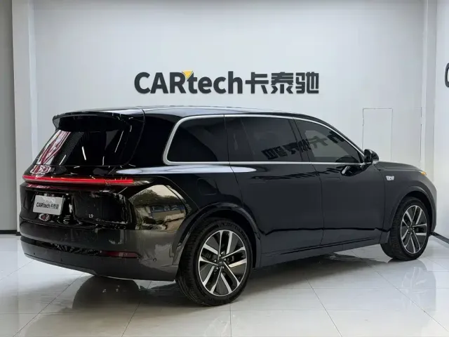 Li Auto L9 — Фото автомобиля 2