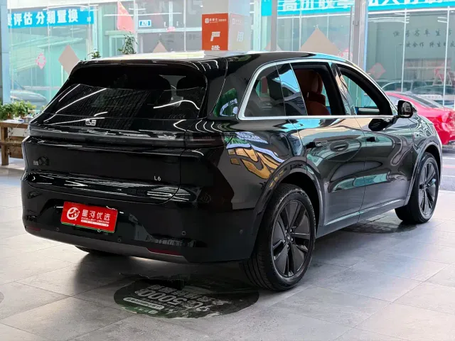 Li Auto L6 — Фото автомобиля 7