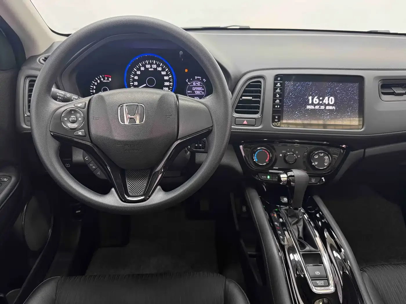 Honda Vezel 2020 1.5L CVT Pioneer — Фото автомобиля 13