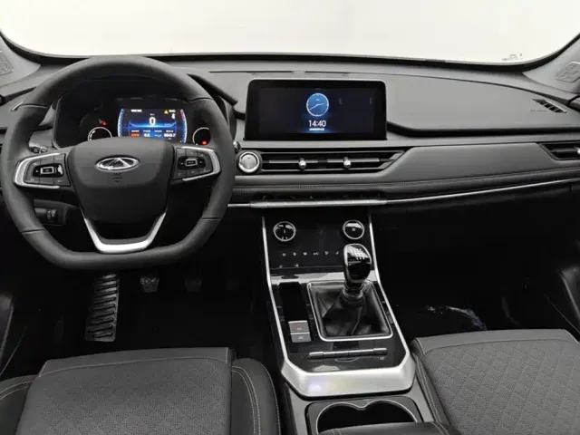Chery Tiggo 8 — Фото автомобиля 12