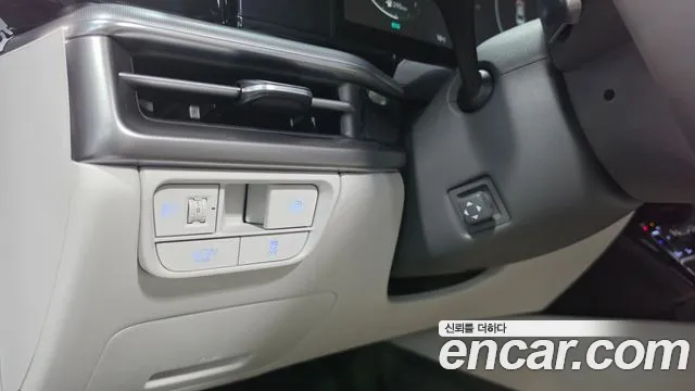 Hyundai Grandeur GN7 — Фото автомобиля 16