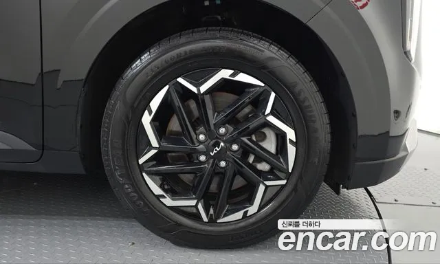 Kia Carnival — Фото автомобиля 6