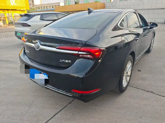 Buick LaCrosse — Фото автомобиля 4