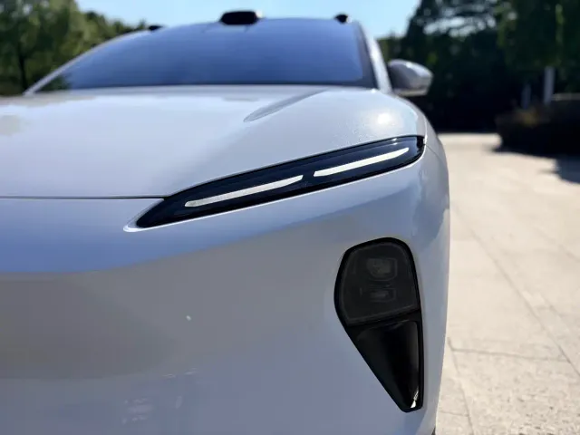 Nio ET5 Touring — Фото автомобиля 8
