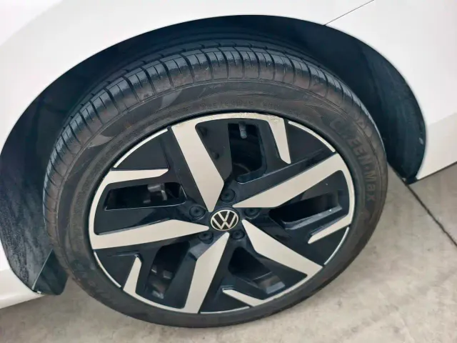 Volkswagen Lamando — Фото автомобиля 12
