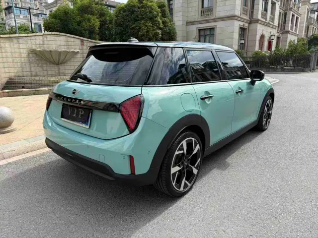 MINI Hatch — Фото автомобиля 4