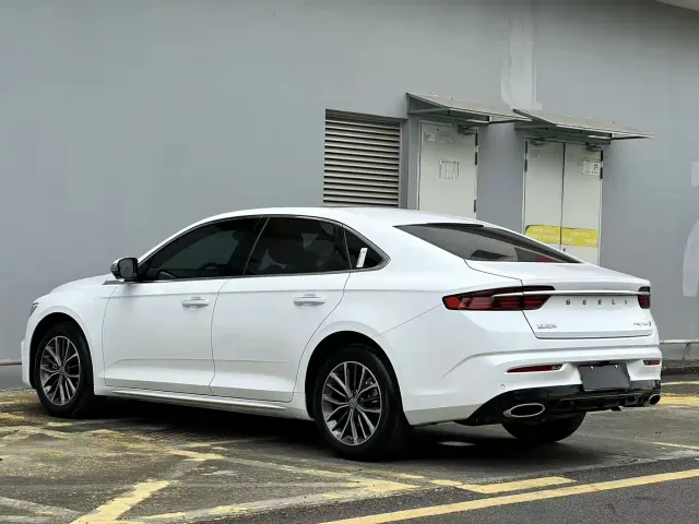 Geely Xingrui — Фото автомобиля 4