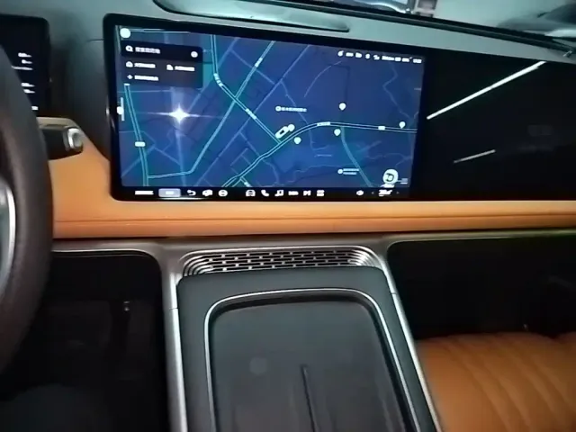 XPeng XPeng G9 2022 570 Pro — Фото автомобиля 12