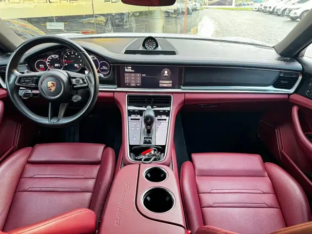 Porsche Panamera — Фото автомобиля 9