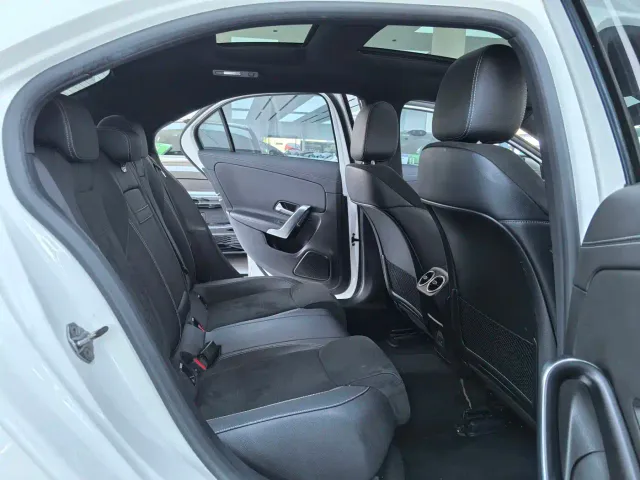 Mercedes-Benz A-Class — Фото автомобиля 11