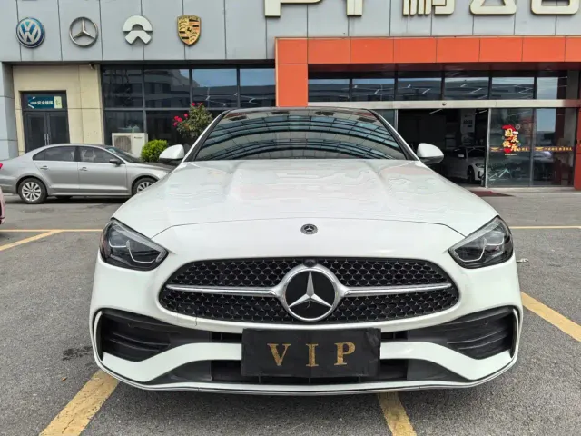Mercedes-Benz C-Class — Фото автомобиля 2
