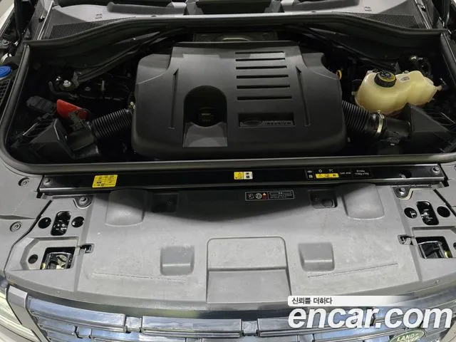 Land Rover Range Rover Sport — Фото автомобиля 16