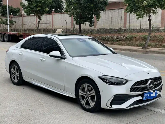 Mercedes-Benz C-Class — Фото автомобиля 2