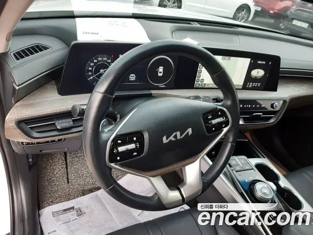 Kia K8 — Фото автомобиля 4