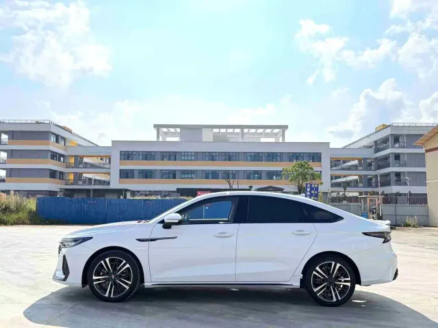 Chery Arrizo 8 — Фото автомобиля 3