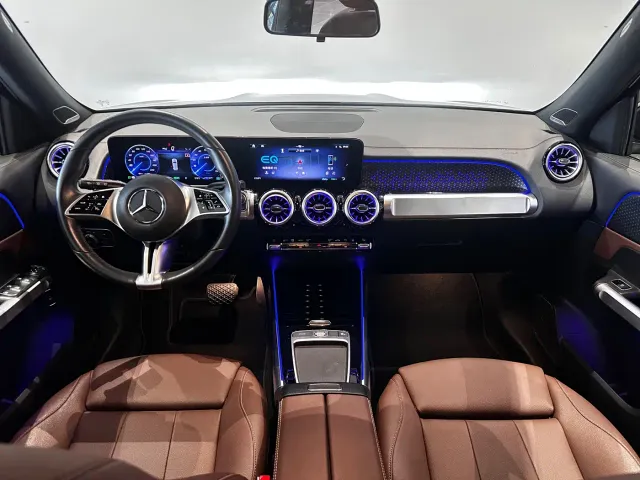 Mercedes-Benz EQB — Фото автомобиля 9