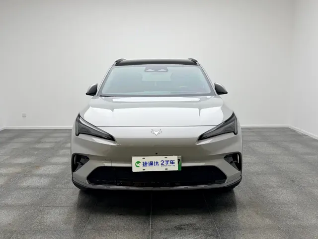 Arcfox Alpha T5 — Фото автомобиля 2