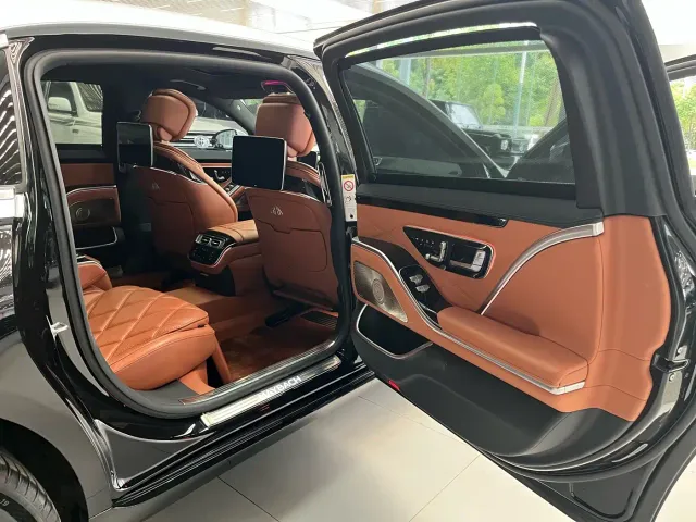 Mercedes-Benz Maybach S-Class — Фото автомобиля 10