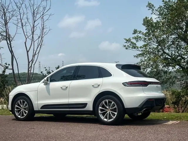 Porsche Macan — Фото автомобиля 9