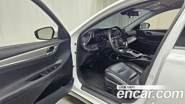 Hyundai Grandeur Новый Grandeur IG — Фото автомобиля 10