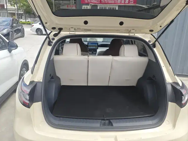 Geely Starry Wish — Фото автомобиля 4
