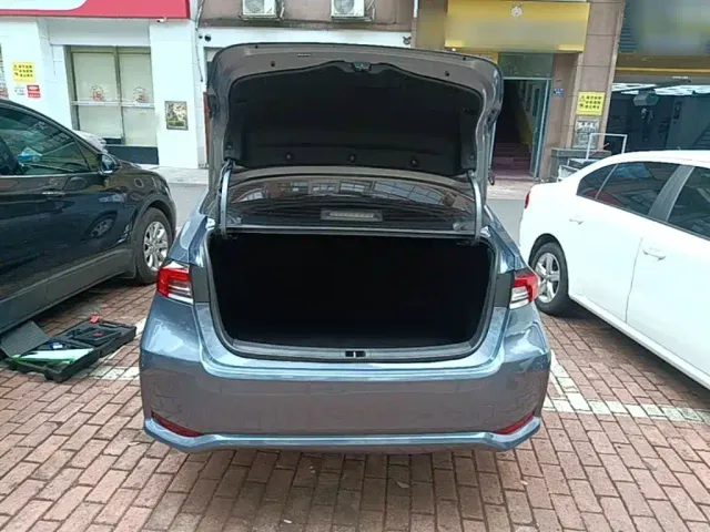 Toyota Corolla — Фото автомобиля 18