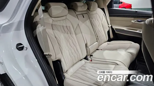 Genesis GV70 2.5T Бензин 2WD — Фото автомобиля 11