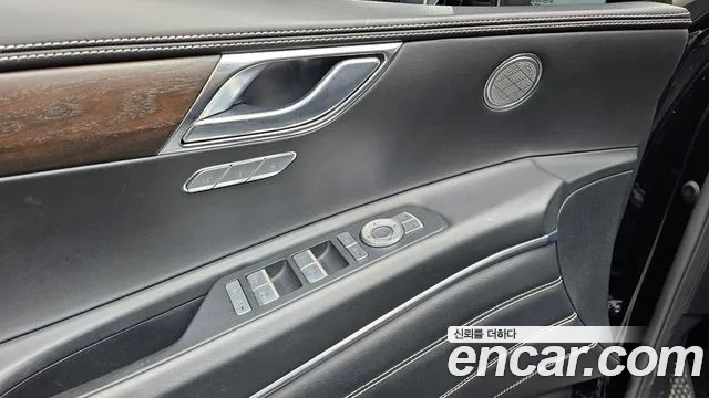 Genesis GV80 — Фото автомобиля 21
