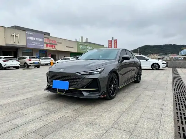 Фотография автомобиля — Changan UNI-V