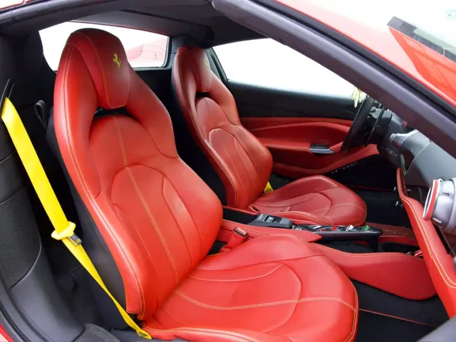 Ferrari F8 — Фото автомобиля 16