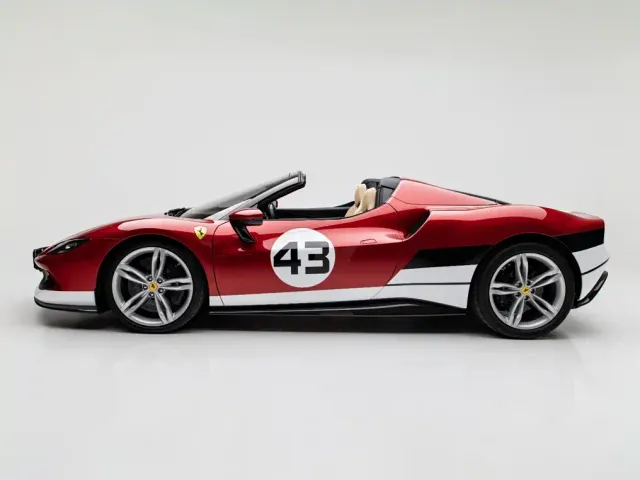Ferrari 296 — Фото автомобиля 3