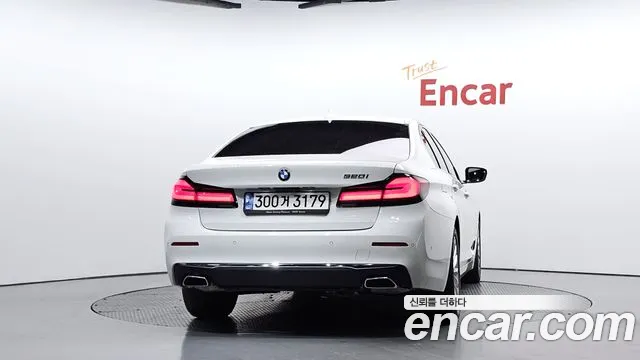 BMW 5 Series G30 — Фото автомобиля 4