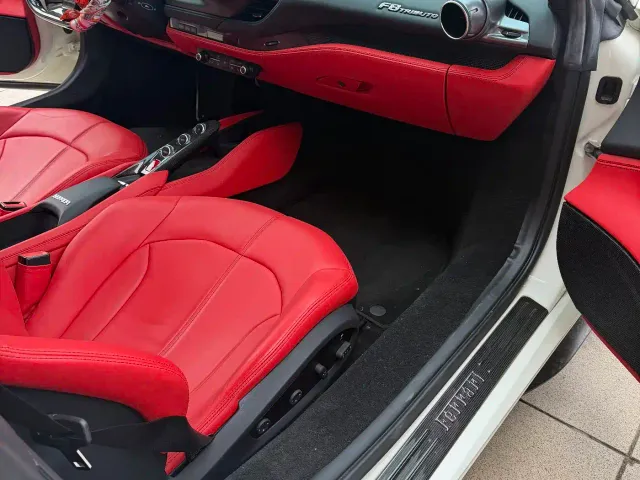 Ferrari F8 — Фото автомобиля 5