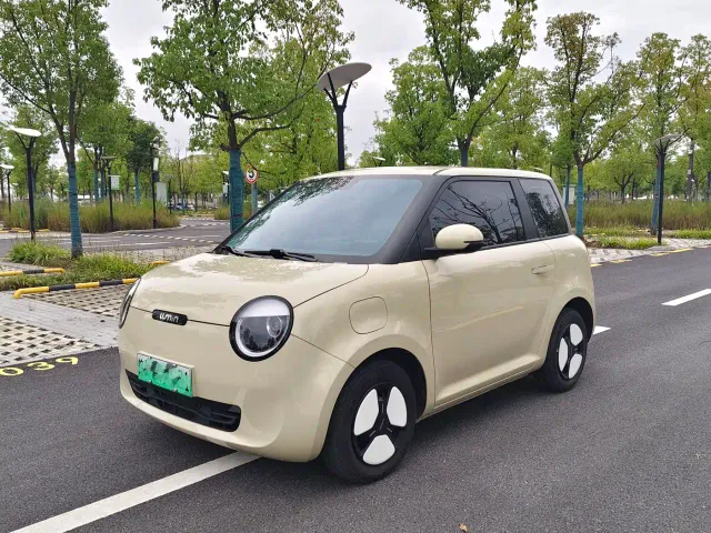 Фотография автомобиля — Changan Lumin