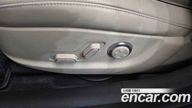 Genesis G80 Бензин 2.5 турбо AWD — Фото автомобиля 23