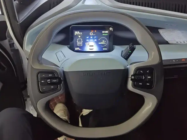 Wuling NanoEV — Фото автомобиля 15
