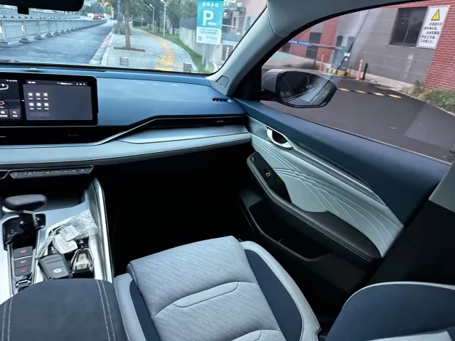 Geely Xingrui — Фото автомобиля 8