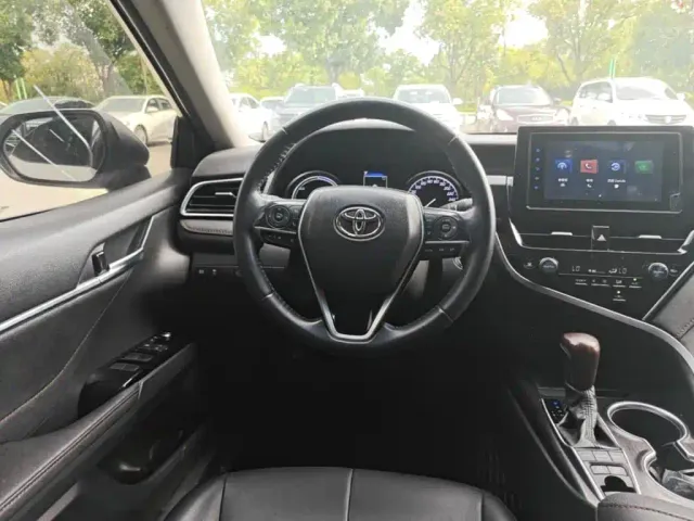 Toyota Camry — Фото автомобиля 10
